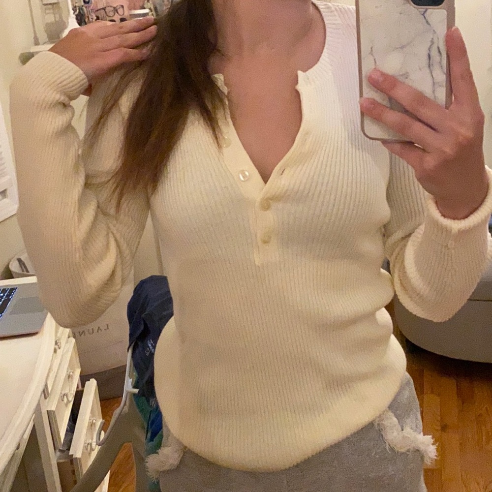 very nice sweater